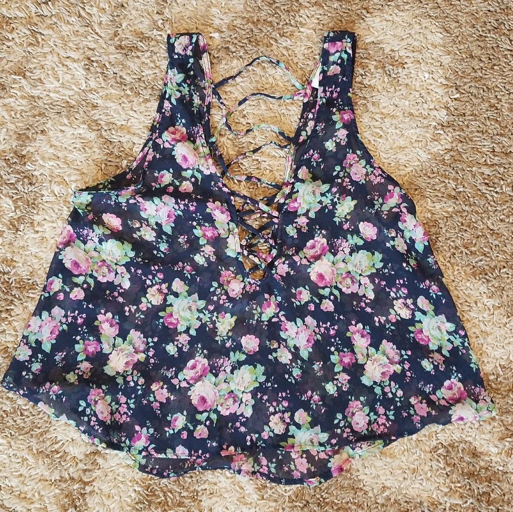 Nordstrom Lush Floral Crop Top
